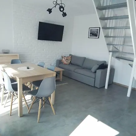 Nadmorski Zakatek Feriehus *
